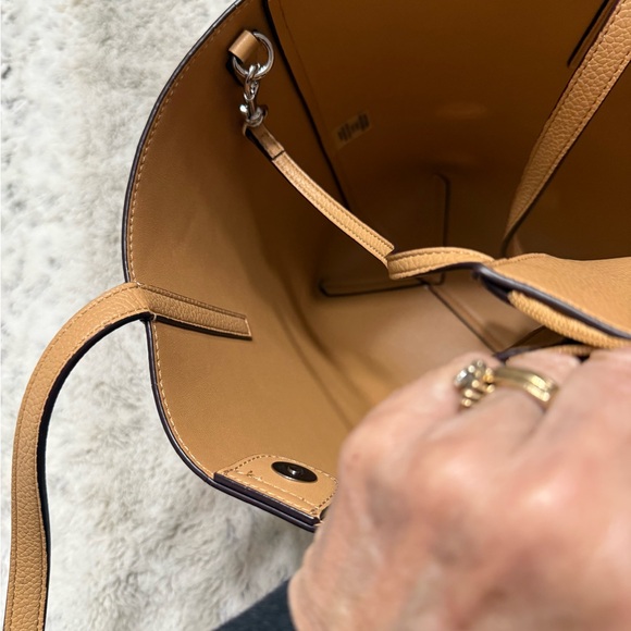 Calvin Klein Tan large Handbag - Picture 5 of 9